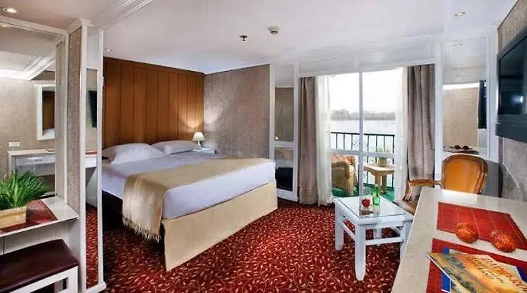 فندق Nile Cruises From Luxor To Aswan 0*,