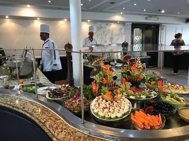 بوتيل فندق Nile Cruises From Luxor To Aswan